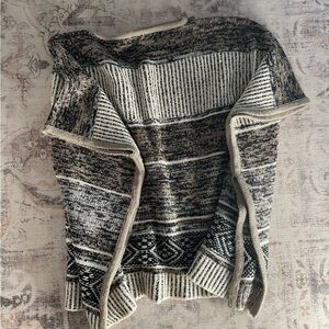 GAP Black and Cream Poncho